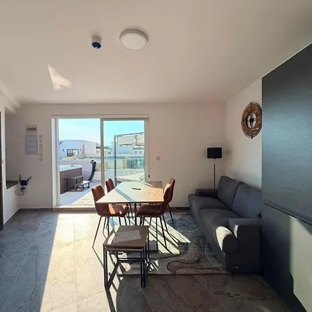 Htr Duplex Penthouse - Private Roof Jacuzzi - Views Is-Swieqi