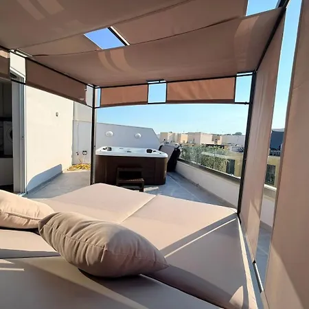 Apartament Htr Duplex Penthouse - Private Roof Jacuzzi - Views *