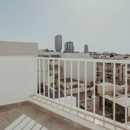 Htr Duplex Penthouse - Private Roof Jacuzzi - Views Apartament Is-Swieqi